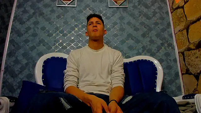 Snapshot of Ethan_Waalker chatting on December 2025 05:14:01 AM Ethan Waalker online show from December 2025 05:14:01 AM