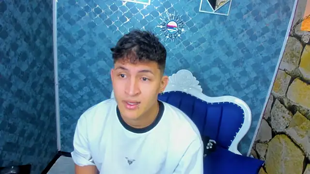 Snapshot of Ethan_Waalker chatting on December 2025 03:59:01 AM Ethan Waalker online show from December 2025 03:59:01 AM