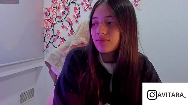 vanesita  online show from May 2026 12:41:01 AM