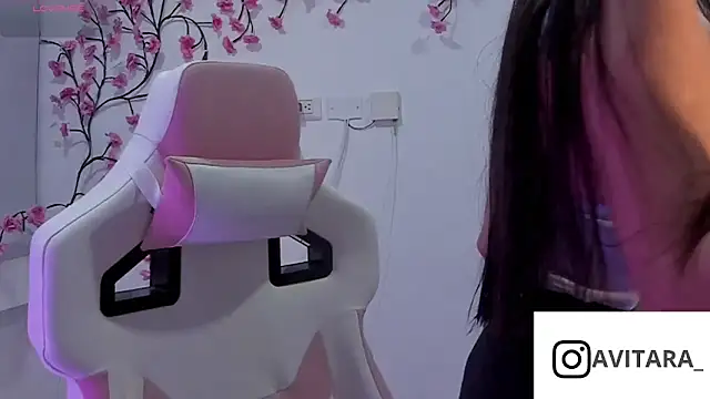 Snapshot of vanesita_ chatting on June 2026 12:04:01 AM vanesita online show from June 2026 12:04:01 AM