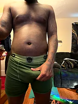 daddydarkskindikk online show from December 2025 06:25:02 PM