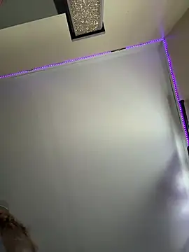 daddydarkskindikk online show from March 2026 01:51:03 PM