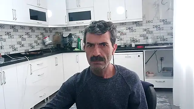 Snapshot of kobra21turki chatting on April 2026 09:32:01 AM kobra21turki online show from April 2026 09:32:01 AM