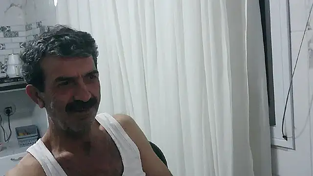 Snapshot of kobra21turki chatting on April 2026 09:39:33 PM kobra21turki online show from April 2026 09:39:33 PM