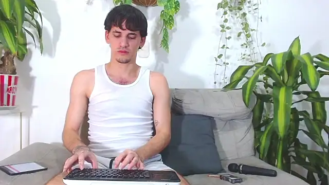 Snapshot of boy_Dirty_X chatting on June 2026 05:38:02 AM boy Dirty X online show from June 2026 05:38:02 AM