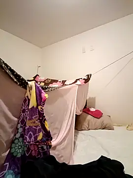 LUNARB23 online show from December 2025 03:12:03 AM