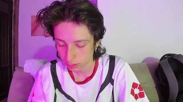 cirosky elchicopolla online show from April 2026 03:23:02 AM