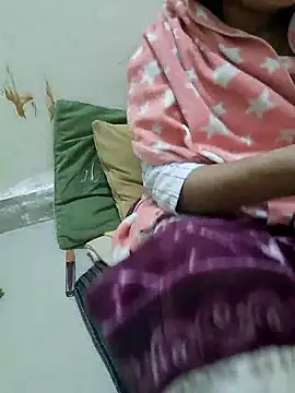 Snapshot of Meenu_rani7 chatting on January 2026 07:13:01 AM Meenu rani7 online show from January 2026 07:13:01 AM