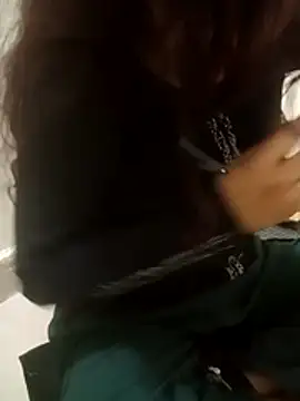 Snapshot of Meenu_rani7 chatting on January 2026 01:49:02 PM Meenu rani7 online show from January 2026 01:49:02 PM