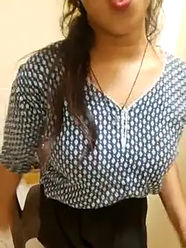 Geeta rani79 online show from April 2026 03:02:01 AM