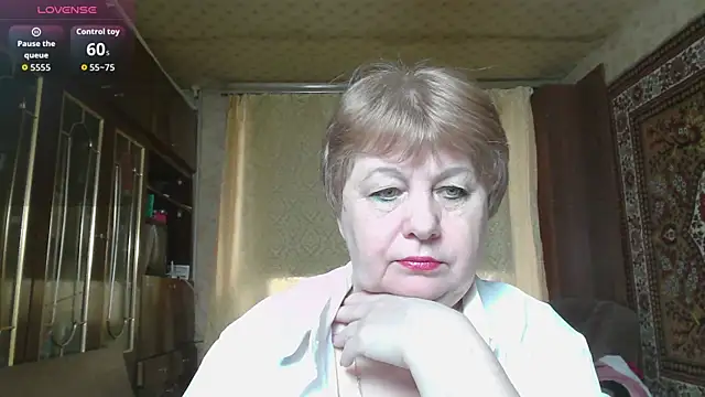 Casey peach online show from April 2026 04:04:01 AM