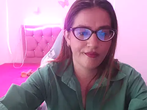 Snapshot of NathyVega chatting on December 2025 02:06:01 AM NathyVega online show from December 2025 02:06:01 AM