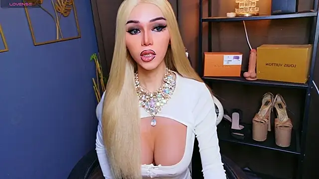 CelinaWintour online show from March 2026 07:13:02 PM