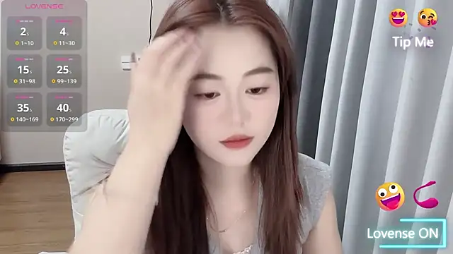 Amireux-8 online show from April 2026 11:21:02 AM