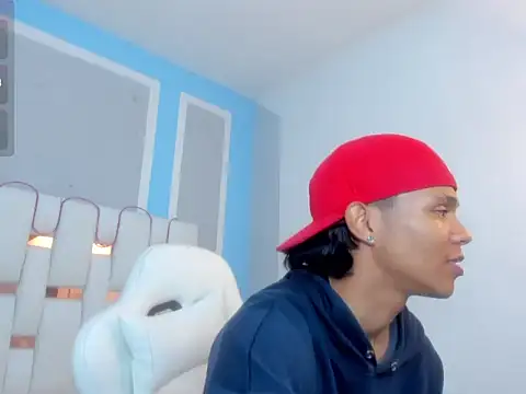 Snapshot of AndyKings_1 chatting on January 2026 04:06:02 AM AndyKings 1 online show from January 2026 04:06:02 AM