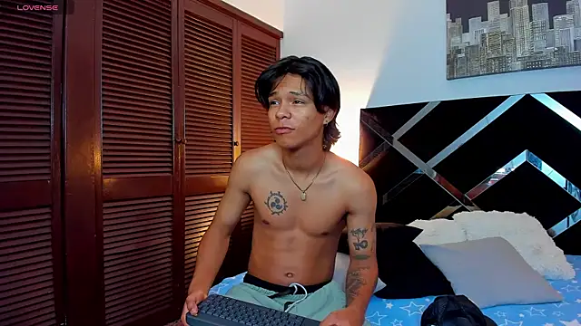 AndyKings 1 online show from April 2026 03:28:01 AM