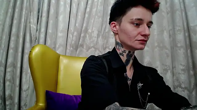 Snapshot of KennyXSX chatting on April 2026 05:18:01 PM KennyXSX online show from April 2026 05:18:01 PM