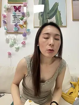 Snapshot of you-005 chatting on February 2026 06:22:01 AM you-005 online show from February 2026 06:22:01 AM