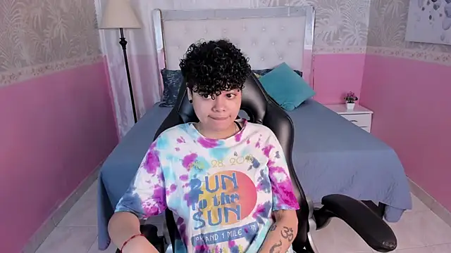 Sasha Venom online show from December 2025 01:19:01 PM