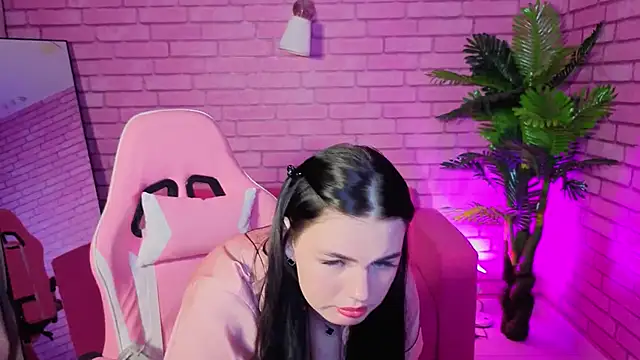 Snapshot of Mia_Evelyn chatting on December 2025 09:16:02 AM Mia Evelyn online show from December 2025 09:16:02 AM