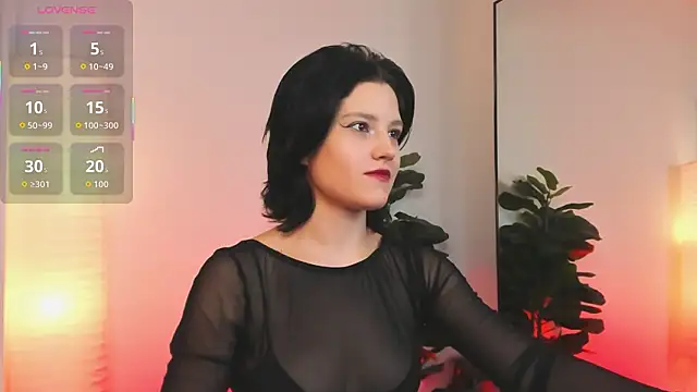 Snapshot of RowenMoon chatting on March 2026 09:22:02 PM RowenMoon online show from March 2026 09:22:02 PM