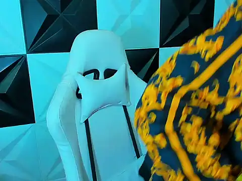 Boy tatto77 online show from December 2025 06:37:02 PM