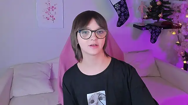 Snapshot of LetoriaNotley chatting on January 2026 08:32:01 PM LetoriaNotley online show from January 2026 08:32:01 PM