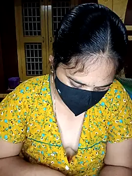 Snapshot of maduri__ chatting on February 2026 05:00:02 PM maduri online show from February 2026 05:00:02 PM