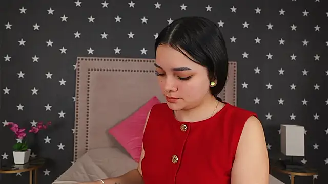 Snapshot of RaquellStar chatting on February 2026 03:07:02 AM RaquellStar online show from February 2026 03:07:02 AM