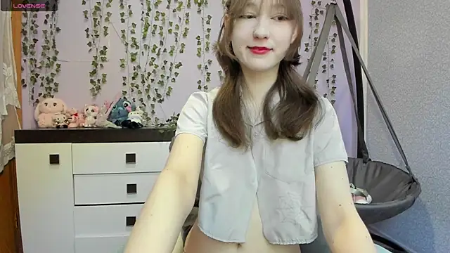 Snapshot of Yoonhee_ki chatting on May 2026 03:07:02 PM Yoonhee ki online show from May 2026 03:07:02 PM