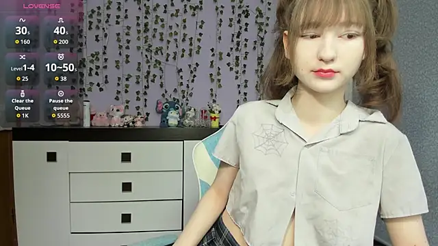 Snapshot of Yoonhee_ki chatting on May 2026 11:42:02 AM Yoonhee ki online show from May 2026 11:42:02 AM
