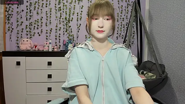 Snapshot of Yoonhee_ki chatting on May 2026 01:29:02 PM Yoonhee ki online show from May 2026 01:29:02 PM