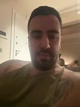 XhotLatte online show from February 2026 10:32:01 PM