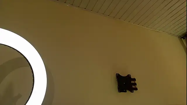 Snapshot of Alannadumont_ chatting on February 2026 08:05:02 PM Alannadumont online show from February 2026 08:05:02 PM