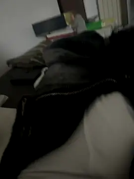 denisss07 online show from December 2025 01:40:02 PM