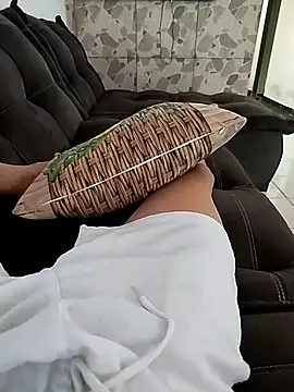 Snapshot of sexback11 chatting on February 2026 04:40:01 PM sexback11 online show from February 2026 04:40:01 PM