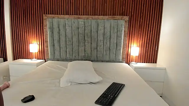 Lakisha Jackson  online show from February 2026 07:34:02 PM