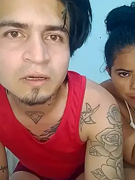 Snapshot of Fresa235 chatting on December 2025 08:05:01 PM Fresa235 online show from December 2025 08:05:01 PM