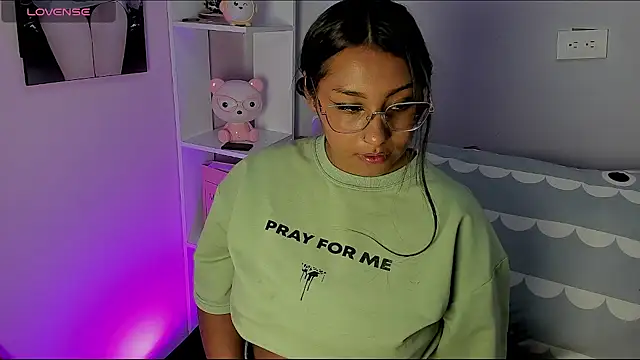 tinna noa online show from March 2026 08:26:02 PM