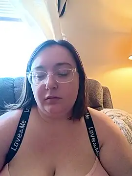 pinkcheetah12 online show from February 2026 03:52:02 PM