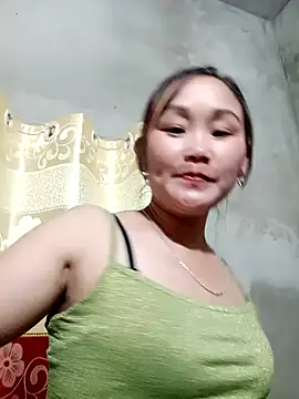 Snapshot of yula-bi chatting on December 2025 12:45:01 PM yula-bi online show from December 2025 12:45:01 PM