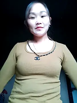 Snapshot of yula-bi chatting on December 2025 01:02:02 AM yula-bi online show from December 2025 01:02:02 AM