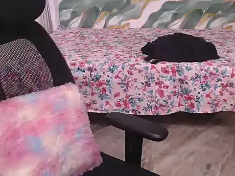 bold-smirthii online show from February 2026 05:25:02 AM