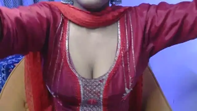 Snapshot of bold-smirthii chatting on June 2026 03:32:02 AM bold-smirthii online show from June 2026 03:32:02 AM