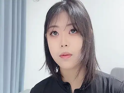 smalldaisy online show from December 2025 01:57:01 AM