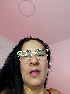 Snapshot of KiaraFoster chatting on January 2026 11:24:02 AM KiaraFoster online show from January 2026 11:24:02 AM