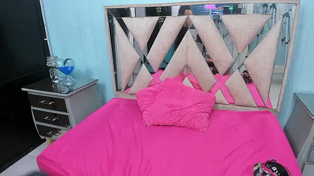 Snapshot of carolina_canndy chatting on January 2026 03:09:01 AM carolina canndy online show from January 2026 03:09:01 AM