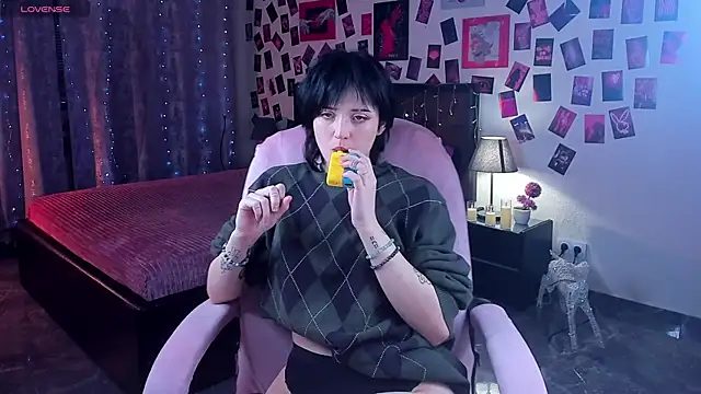 SarahShelby online show from February 2026 06:28:02 AM