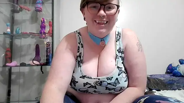 Pupghostt online show from December 2025 07:43:01 PM