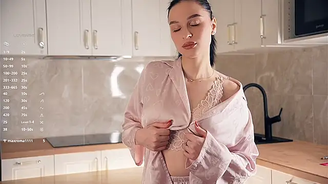 Snapshot of TyraEspina chatting on January 2026 09:17:01 PM TyraEspina online show from January 2026 09:17:01 PM